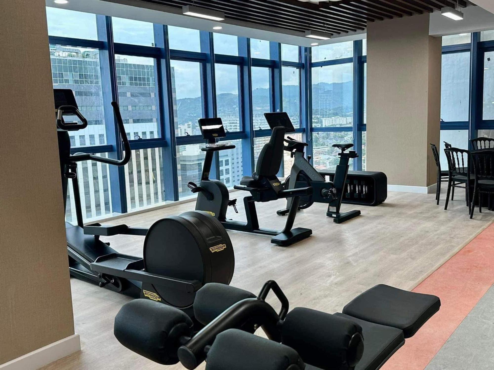 Elegance At 38Th Park Avenue Aparthotel Cebu Εξωτερικό φωτογραφία